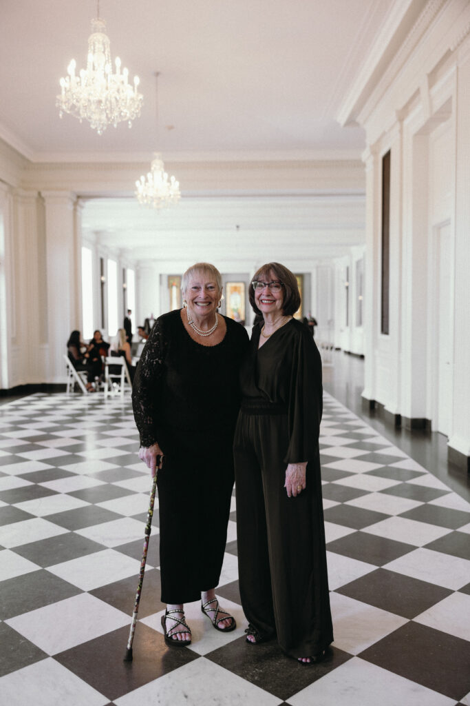 Portrait of guests in the Chicago History Museum